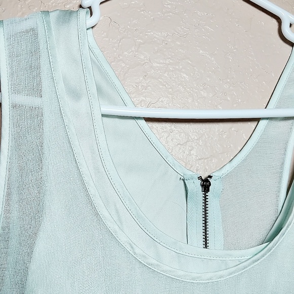 BCBG Generation mint blouse top size s - Picture 4 of 8